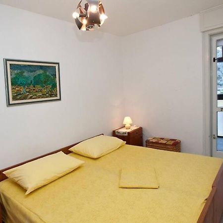 Sara Apartment Punta Omis Near Sandy Beach Eksteriør billede