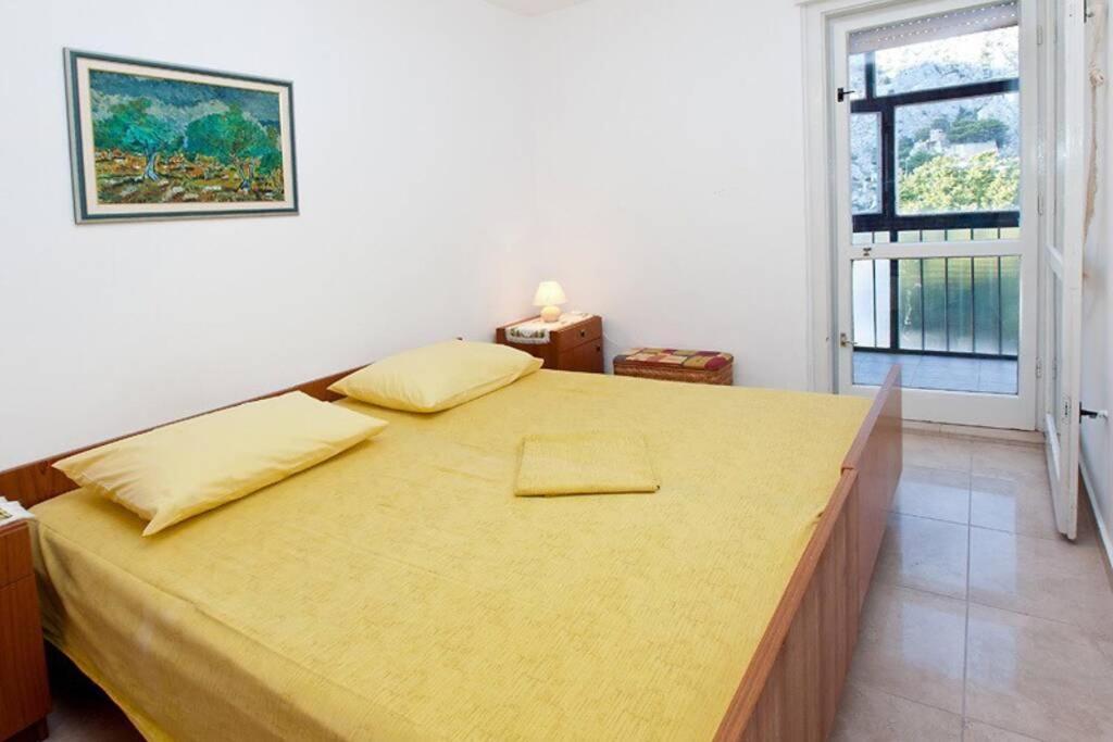Sara Apartment Punta Omis Near Sandy Beach Eksteriør billede