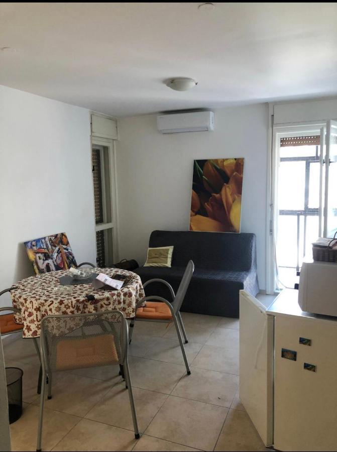 Sara Apartment Punta Omis Near Sandy Beach Eksteriør billede